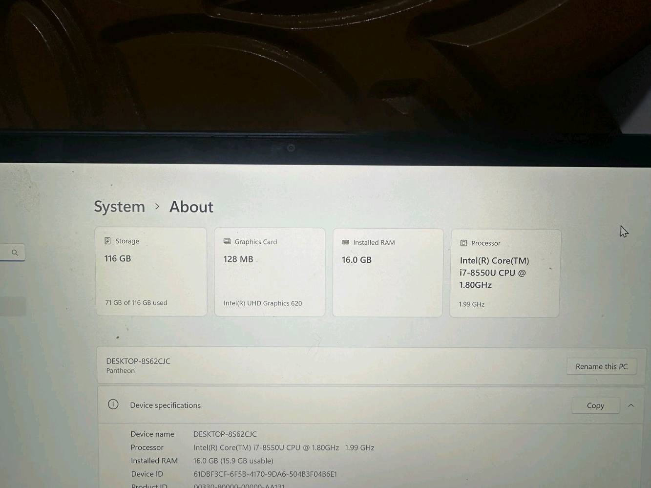 سلام عليكم عندي لابتوب لمس قلااب ٣٦٠  للبيع سعره ٣٢٥ الف وبي مجال الي حاب يتواصل وياي ع هذا الرقم ***********