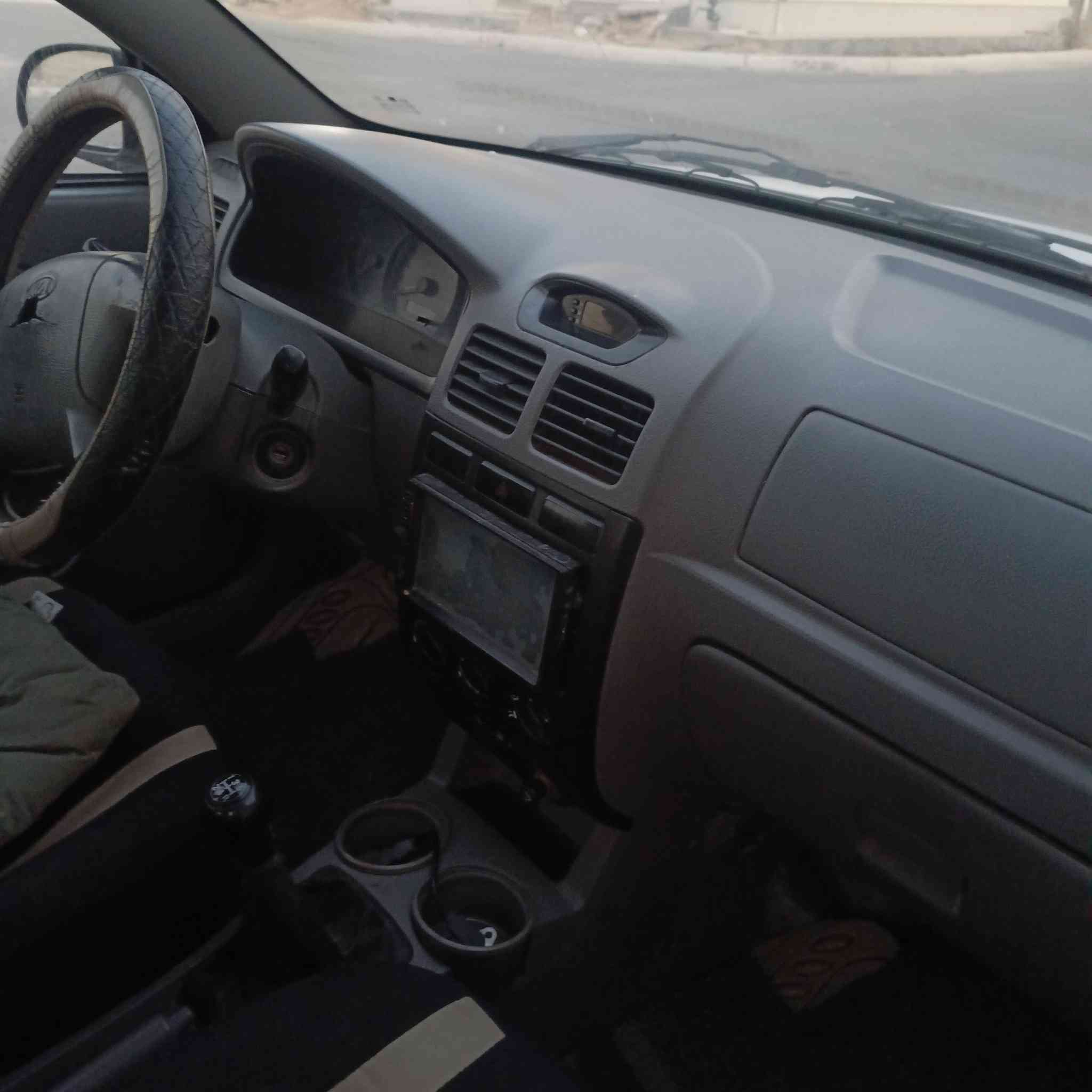 كيا ريو ٢٠٠٥ سياره مكفولة من الحادث مصبوغة حزام كير عادي السعر ٣٧ ورقه وبيه مجال الاتصال على الرقم ***********
