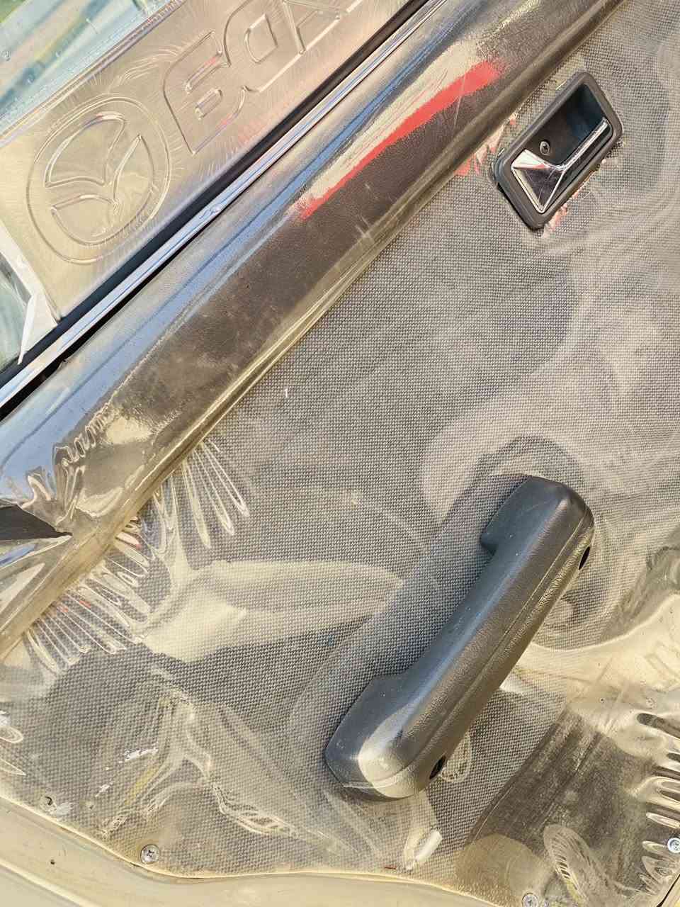 بؤفرؤشتن
مـــــازدا٦٢٦/سنوق تاقانه🌹
ماشآءالله نمونه ى جوانى 
ئارمي پلاستيك سليماني 
غه را مه ى به شه رت
سعري ٣٠وه ره قه مه جال 
مه كينه ٨ به غ 
٨ ئيسراحه ت 🛫
مه كينةو گيري لؤك لؤك
گه رمي كاره باي هه موي 
مه زبووت
قفل مه ركةزي
زينؤن 
به رگه دةرگا و ناوي خاوين  
به نزين زؤر زؤر كه م ده خوات 
هەیکەلی نمونە ناوی ده قي شەریکە 
دەعامی بؤده عامي مه زبووته
كوشن و گاعيو به رگه ده رگاى لوك 
هەمو گیانی لەسەر بیلاد ماوه 
تاقم تايه لوك ويلى جوان
ئارم ئه وه ليات   براوه به شه رت 
له رسمه كان جوانتره
به س فرؤشتنه 

☎️☎️
***********
***********
