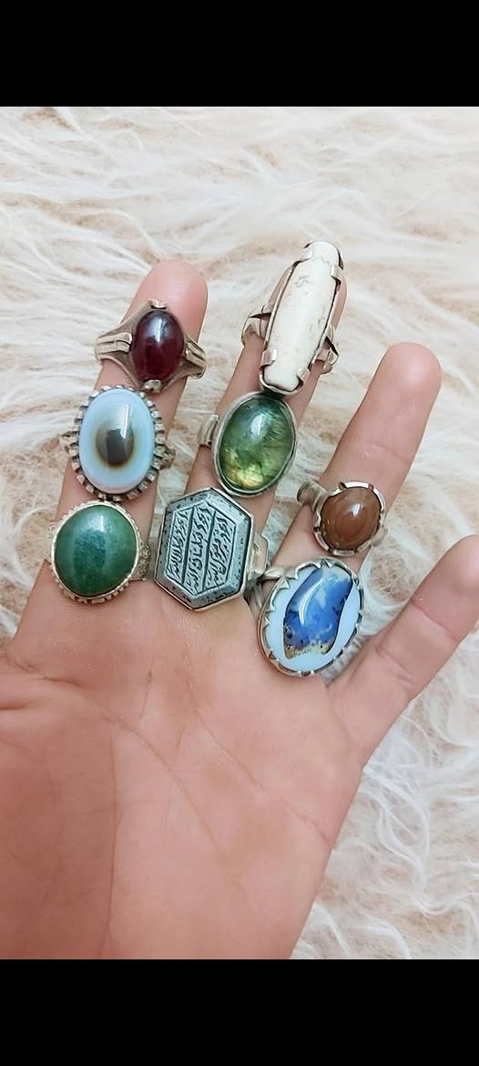 للبيع محابس فضة عراقية 925 شلع العدد 8 قطع الشراي الي على باب الله يستفاد بيهن يراسلني خاص ويتدلل


**إذا كنت صاحب هذا الإعلان وتريد حذفه لأي سبب، رجاءا أرسل رسالة إلى الدعم الفني**