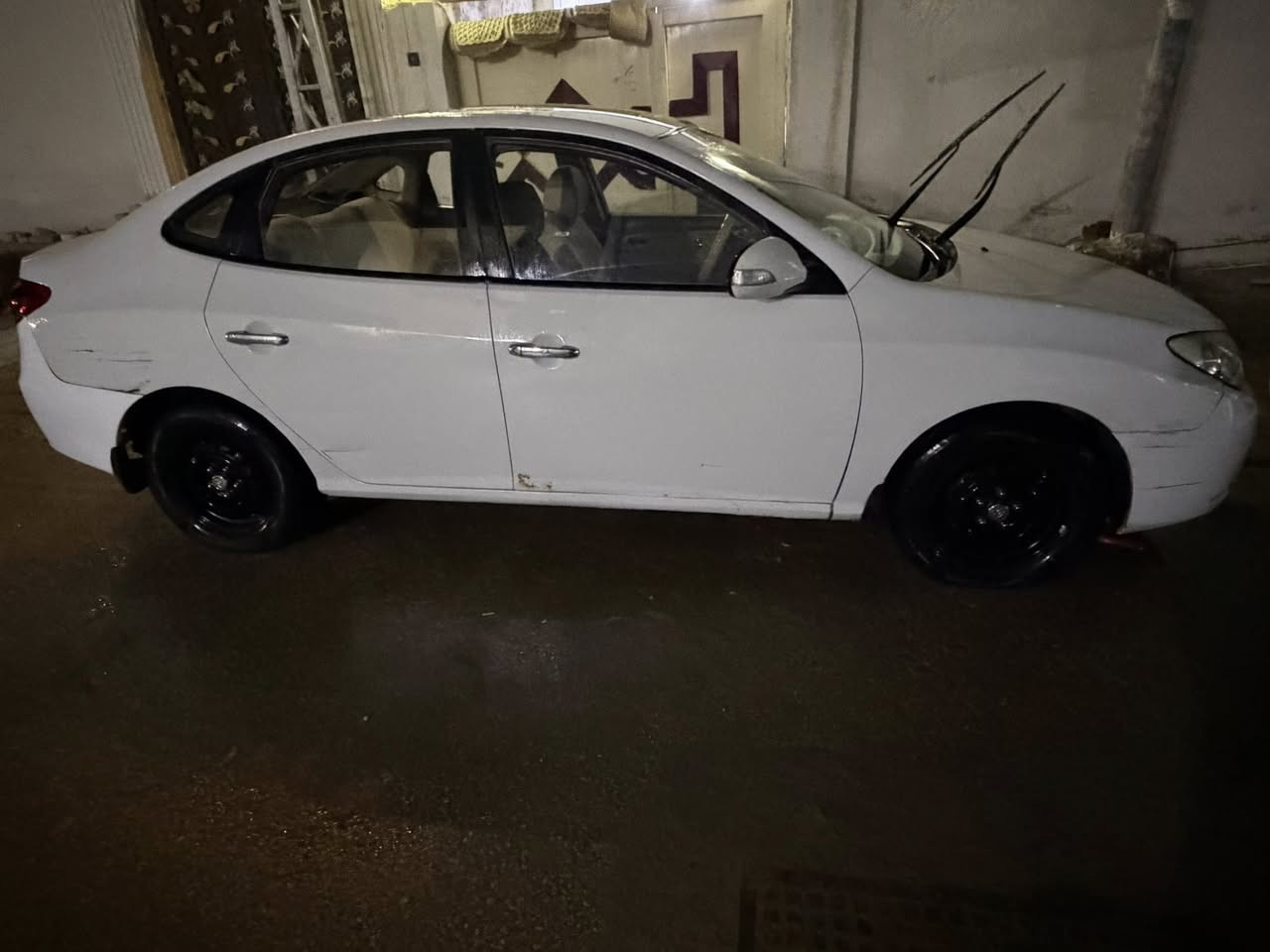 السلام عليكم 
النترا النترا  للبيع 
موديل 2010
اشاير بل مري 
4دسك
اريل 
الضرر قطعه وحده والباقي طخات بسيطه
السعر 85$
***********
