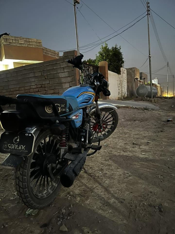 دراجة للبيع موديل 2025 محرك 200 منفيس ومكاتبة موجودة ***********
