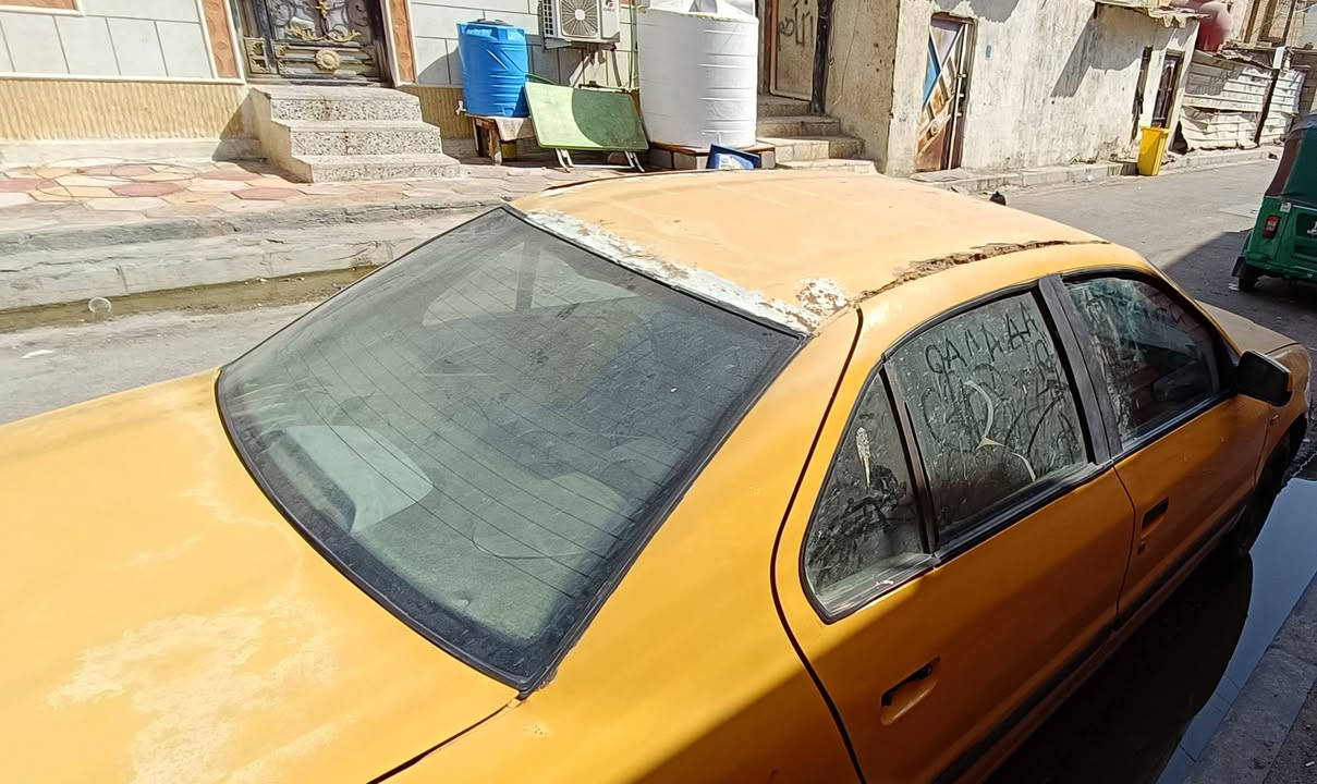 السلام عليكم اخوان
عندي سمند ايراني موديل 12 رقم احمر 
طك بيها بستم يعني محرك مفلش كيرها ما بيه شي 
كهربائات شغالة تايرات نظيفة للبيع اريدها ب 7 ورقات 
مكاني بصرة للتواصل ***********

