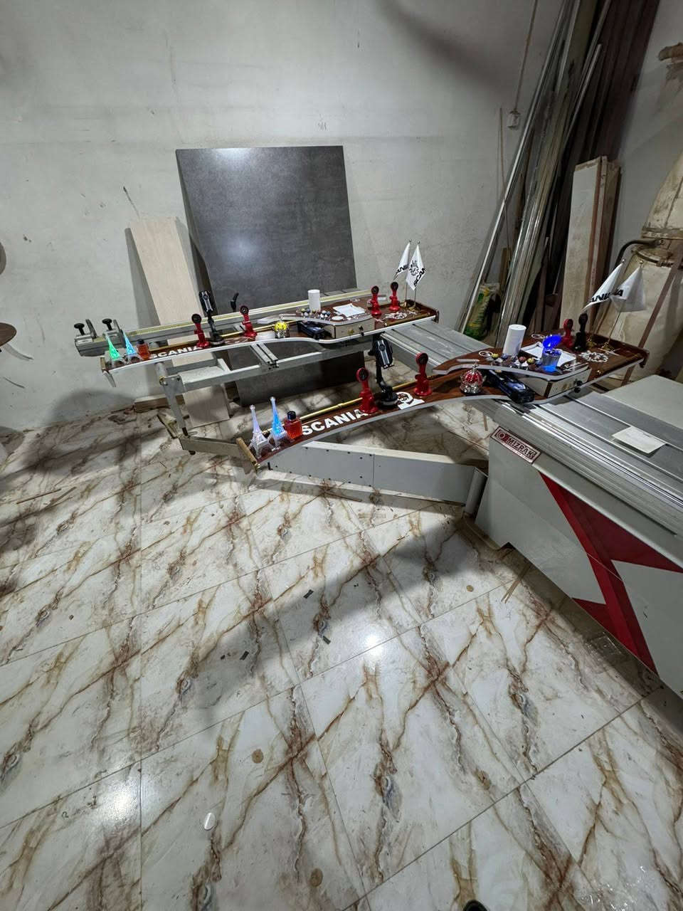 السلام عليكم من بيكم يرغب بشراء دشبول كافة السيارات أو جملة أو مفرد هذا رقم موبايل ***********📞📞📞***********
