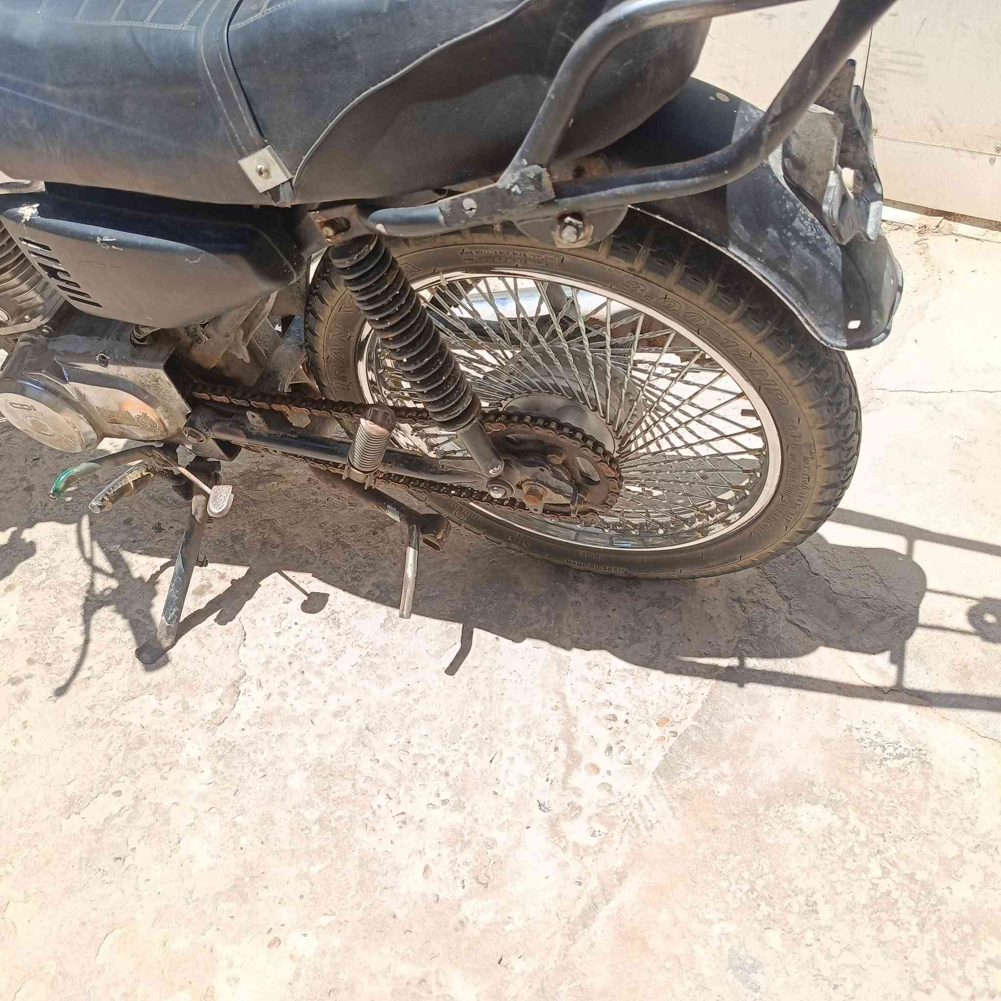 إعادة النشر بسبب الوعود الكاذبة
اربع كير اوراق 👈 أصولي 2016  السعر 550 نجف حي ميسان ***********@
