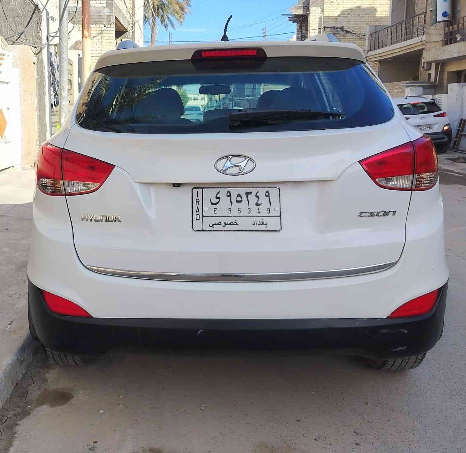 السلام عليكم
توسان ١٣ خليجي
قطعتين صبغ قطعة تبديل
بدون حادث
كير ومكينة بلاد
 بغداد الغزالية
السعر ١٢٥ ومجال بسيط جدا
***********
