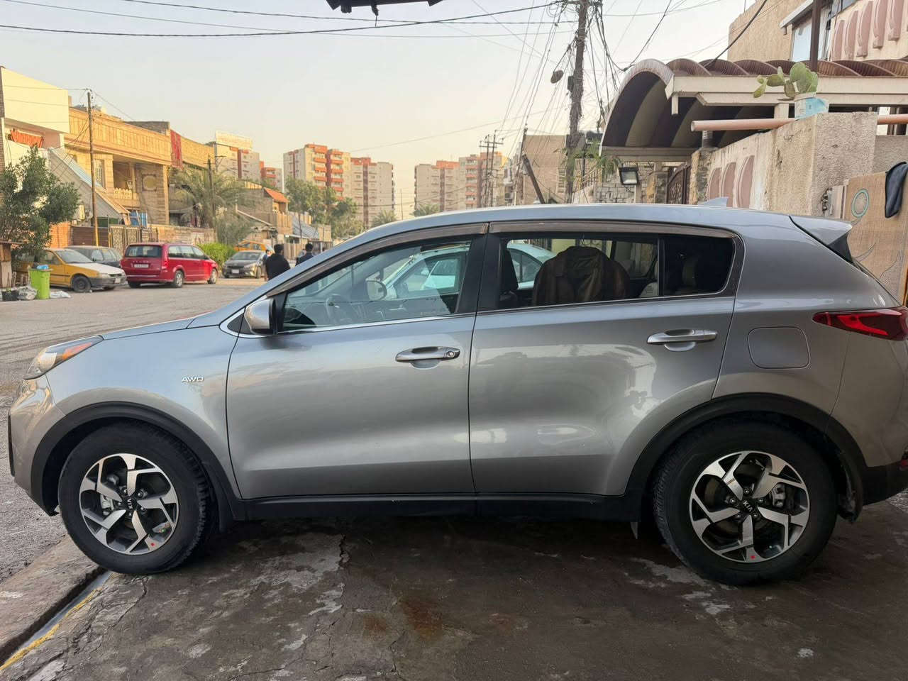 سبورتج واردحادثها بسيط بالجنطه بدون ارباك موديل ٢٠٢٠ بسمي السياره  ***********
