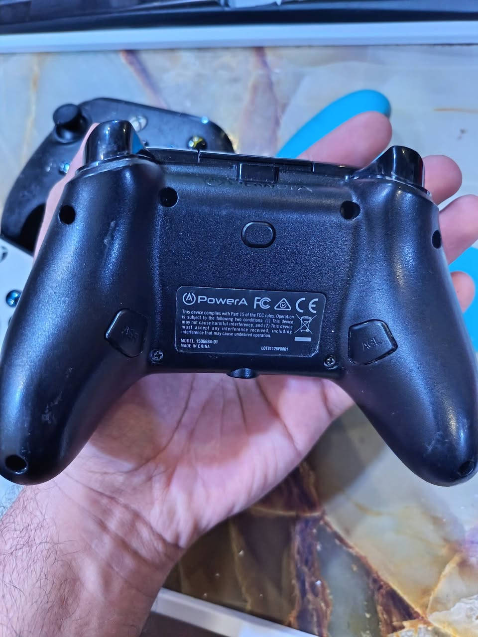 جويستكات اكسبوكس 1 كلهن ب 25 ويوجد توصيل رقمي ***********
