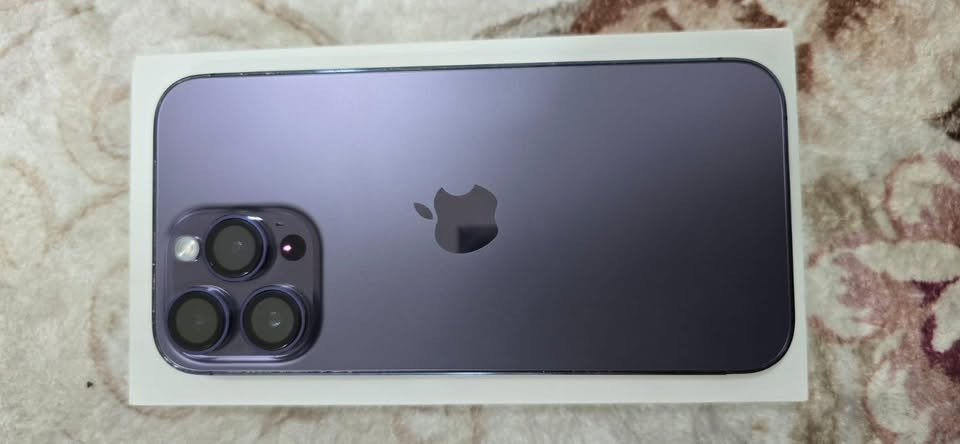 ايفون 14 برو ماكس 
ماستر شرق اوسط ذاكره 256 
بطاريه بلاديه 84 مبدل فقط شاشه اولد 120fps
مكاني بصره ياسين خريبط ***********
