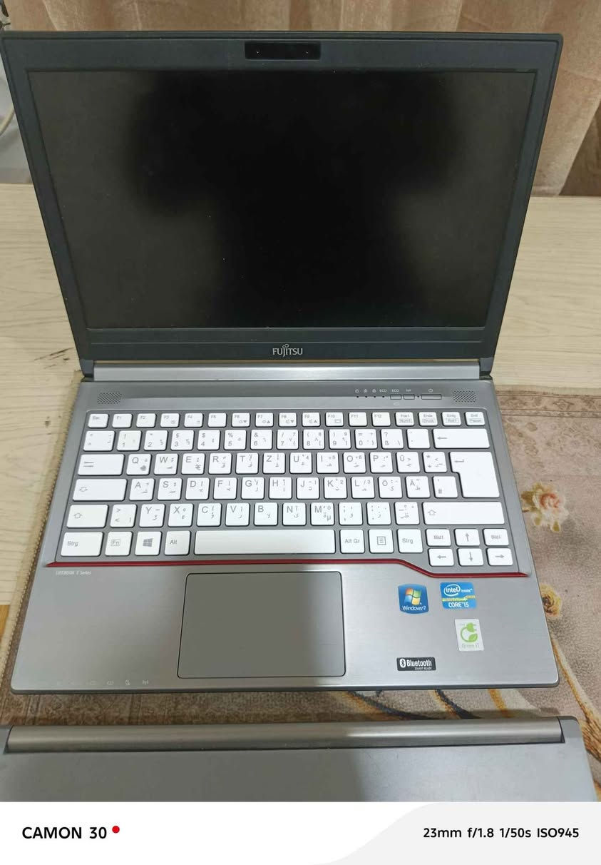 لاب توبات  ماركة فوجستو حجم ١٣.٣ عدد٦ قطع
معالج كوراي ٣ جيل سادس بدون رام وهارد 
معالج كوراي ٣ جيل رابع بدون رام هارد
معالج كوراي ٥ جيل ثالث بدون رام وهارد
واي فاي(سيم كارت) بلوتوث كامرة سماعات كيبورد كلشي شغال وع الفحص 
بطارية هابطة فقط مع شاحن اصلي
للبيع سعر الجملة ٣٥ الف((٦قطع بدون رام وهارد وشاحن)) 
سعر المفرد ٥٠ الف((سعر القطعة بدون رام وهارد فقط مع شاحنة)) 
متواجد واتساب// 
***********
بغداد//راشدية// منطقة القدس... 
يوجد توصيل للمناطق التالية فقط ٥ الف:
((حسينية -شعب-تقاطع النداء-باب المعظم-علاوي-ساحة عدن-ساحة الموال)) الفارس, صلاح الدين
