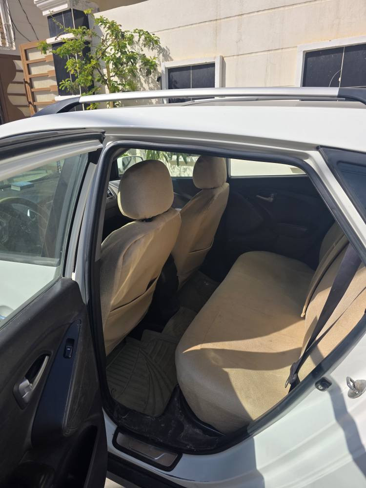 هونداي توسان موديل ٢٠١٢ وارد امريكي بانو روما محرك ٢٤٠٠ دوش السياره كامله من كلشي بيها قطع صبغ بسيطه كما موضوح بالسونار والصور مكاني ديالى *********** بعقوبة, ديالى
