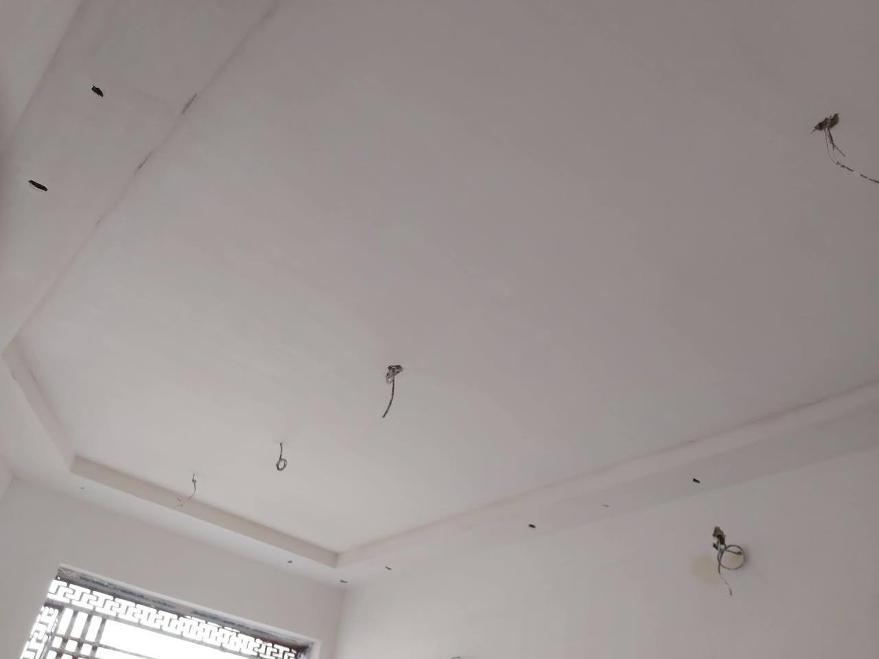 السلام عليك كادر مبيضجيه لعمل الجص و البورك في بغداد الاتصال ***********
