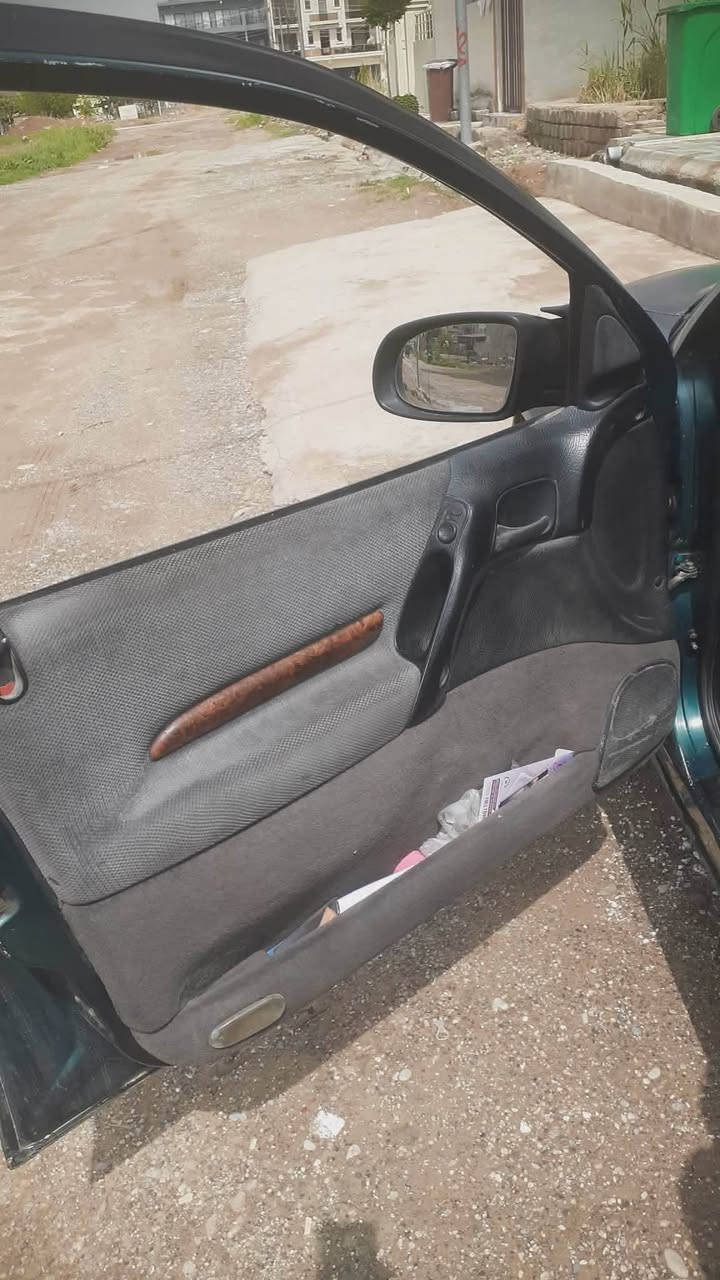 السلام عليكم السياره باسمي كير عادي بدون ضرر الاتصال على الرقم ***********
