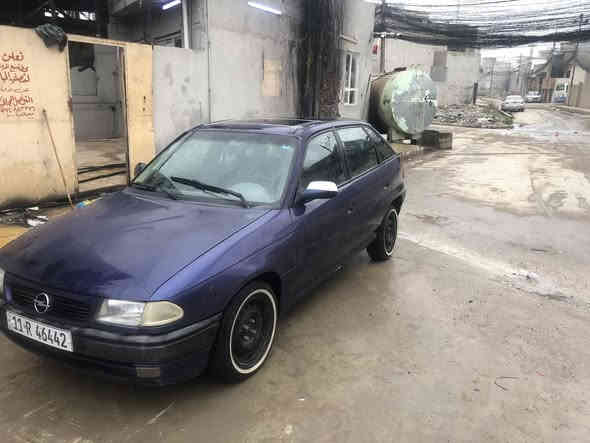 سلام عليكم 
استره للبيع موديل ٩٤
توماتيك طخم تاير جديد
صدر امامي خلفي جديد
رقم بغداد بسمي سياره جاهزه من كلشي
السعر ٤٥$ًرقم الموبايل ***********
