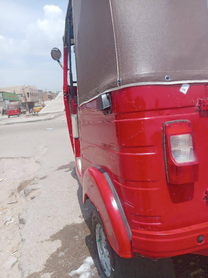 السلام عليكم شباب للبيع ***********

