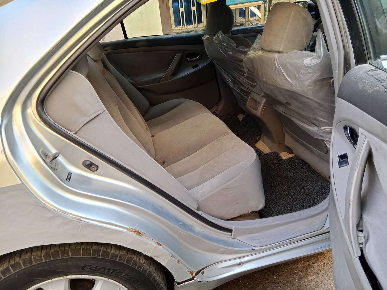 سلام عليكم كامري 2008سياره حلوه كير مكينه تخم تاير صدر كل تمام رقم نحف باسمي تحويل ثاني هزه ورقم انكليزي جديد السعر 72 وبيه مجال مكاني بغداد الشعله  
***********
بي وتساب 
***********
