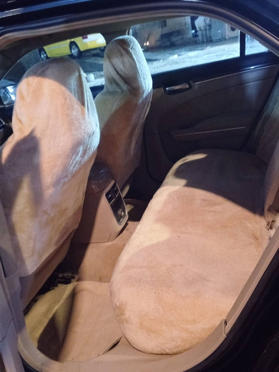 سلام عليكم اباما موديل 14اصل بسمي جاهزه كل نقص ما بيها فول عده الفتحه رقم الهاتف ***********
