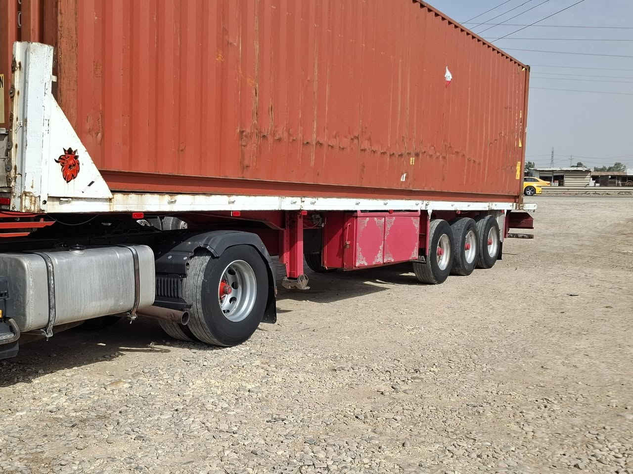 سلام عليكم للبيع سكانيا بطه موديل 1997 مكفوله كفاله عامه رقم انكليزي مرسمه. بأسمي تحويل مباشر  حجم 113 بم كهربائي 380    كير. 3x3  غير متواجد على الفيس مكفوله ***********
