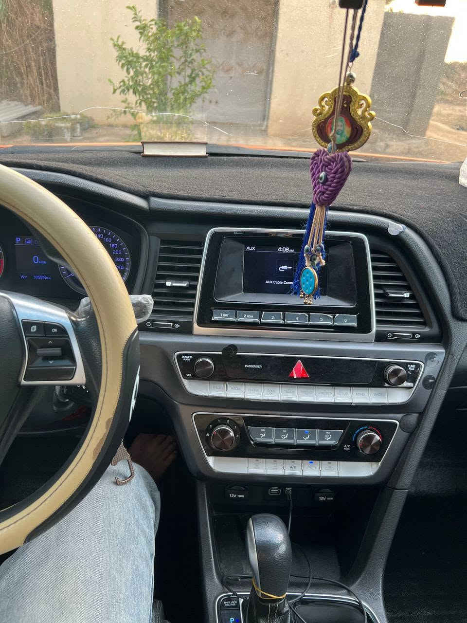 سلام عليكم لبيع سوناته موديل 19وارد كوري سياره خطين غاز بانزين مكينه 2000دوش مكينه وحداديه وكير كله كفاله بيه منضومه زنون  سياره مال جناي حلو مرتبه بيه طخات بسيطه سعرها 177بيه مجال قليل لااستفسار ‏‪***********‬‏
