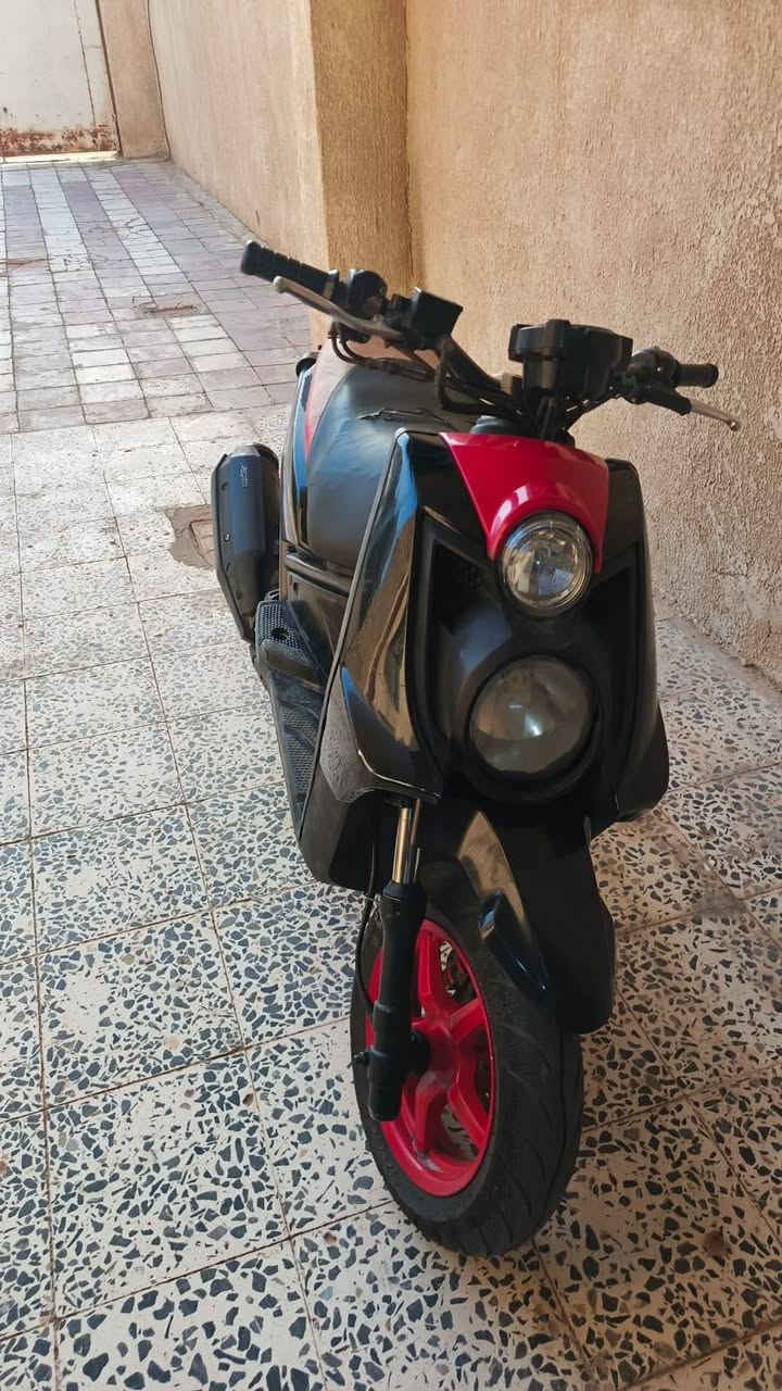 سلام عليكم سكنس البيع الدراجة كاملة كله شغل أغراضهه كلهه موجود مابيهه أي نقص نفس لي بلصورة الدراجة نكرة سلف موديل 2014 الشراي ينتصل ويدلل ***********
