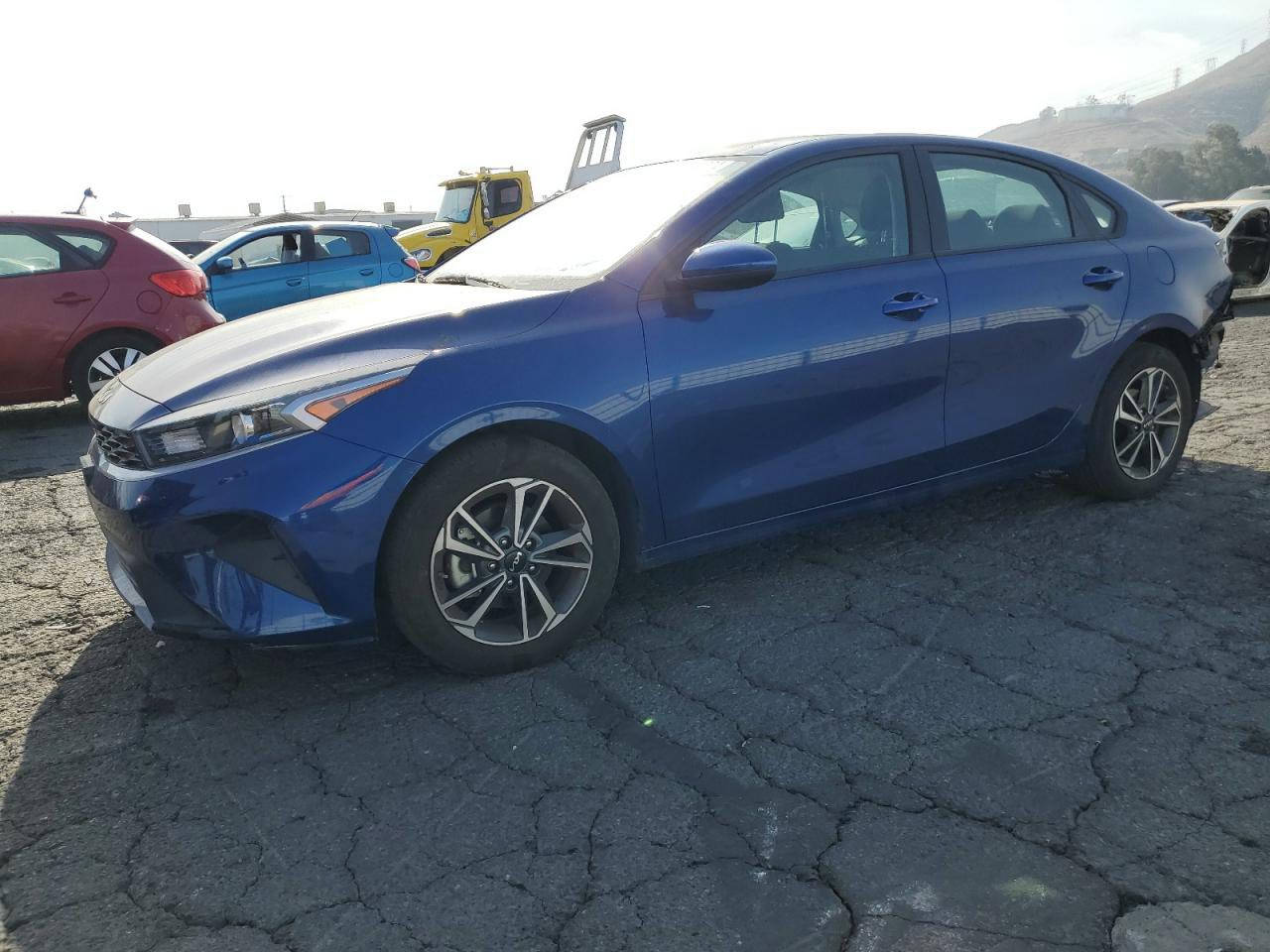 كيا فورتي 2023 وراد امريكي هذا حادثها فقط مكان السيارة بغداد /العامرية السعر ب 145 وبيها مجال ***********
