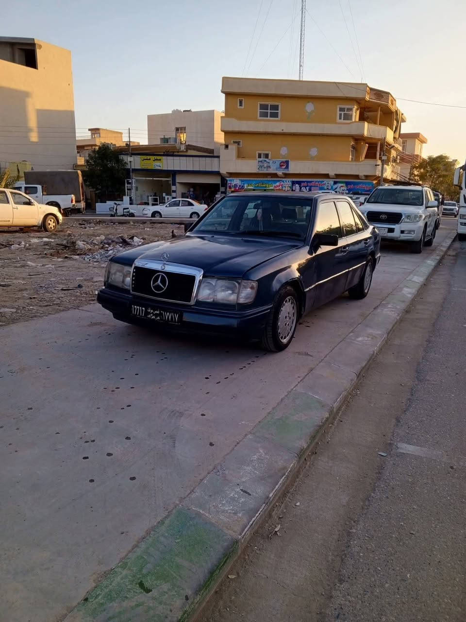 مارسيدس بوؤشتن كيروبه دونيوموديل 1989كيرو مه كينه به شه رت ژ.   ***********
