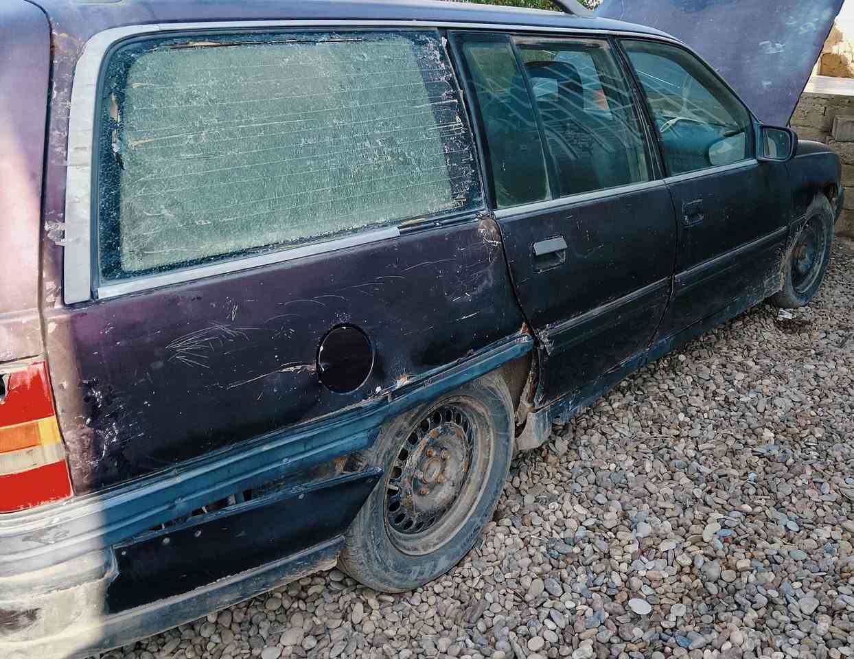 اوبل ستيشن للبيع  مال سفرات  يتشاركون بيها 5 
 مسجله فحص نينوى ابيعك بدون وكاله انته دور ال راعيها سنويه موجوده بيها  مكفوله دوله وعشائر
شغاله نكره سلف صدرها نص عمر تايرات نص عمر  شرط تطلع اتراي وتمشي 100 ماينفصخ شي منها 
السعر ( 5 اوراق ) 
العنوان بيجي ، قرية المسحك 
***********
***********
