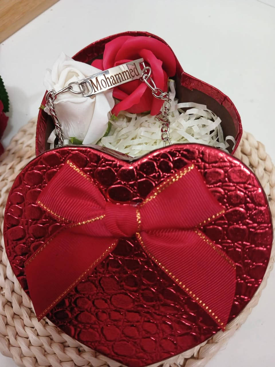 سوار نقش حسب الطلب اخر قطع السعر 5
توجد خدمه توصيل الف داخل سبع البور
بغداد 5 محافضات 6


**إذا كنت صاحب هذا الإعلان وتريد حذفه لأي سبب، رجاءا أرسل رسالة إلى الدعم الفني**