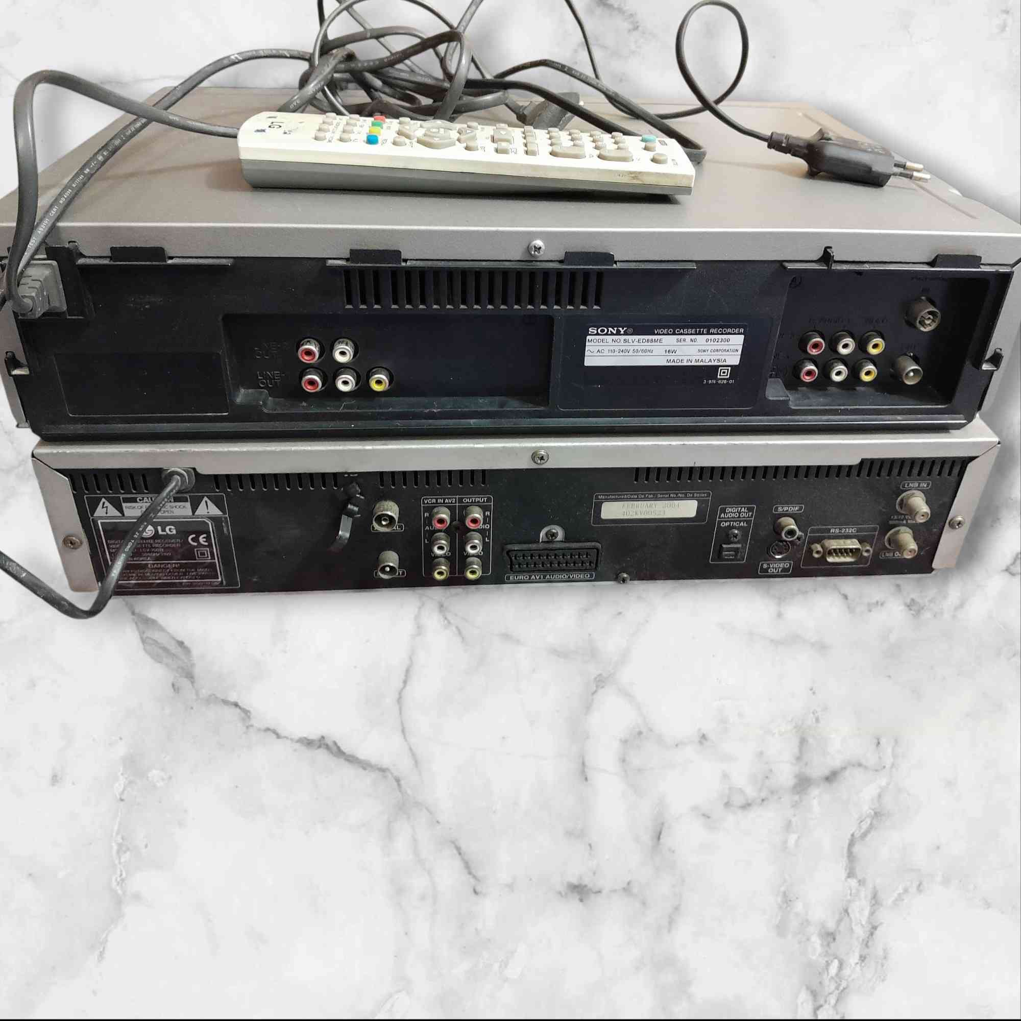 أجهزة فحم واحد سوني والثاني 
والثاني LG فيديو بداخله ستلايت 
سعر الجهاز 45 الف ابيع فحم 
يرادلهن صيانة يتوفر خدمة توصيل


**إذا كنت صاحب هذا الإعلان وتريد حذفه لأي سبب، رجاءا أرسل رسالة إلى الدعم الفني**