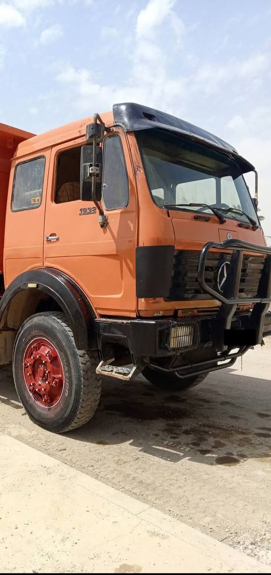 السلام عليكم للبيع قماره مال ٨٢ الستفسار على هاذا الرقم ***********
