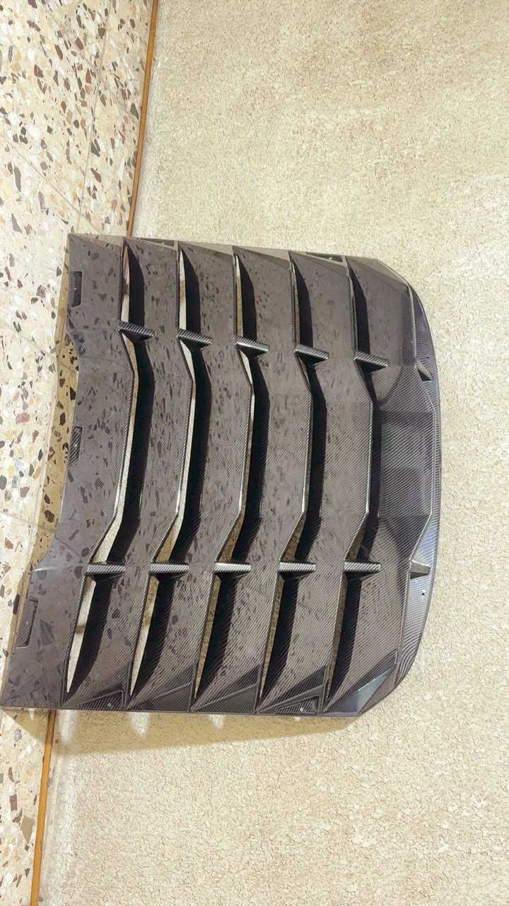 سكوب جامه خلفيه نظافه 99 %
مع جامه اماميه زرقاء بلادي تحجب 40 % من الشمس .. 
اتصل .. ***********
