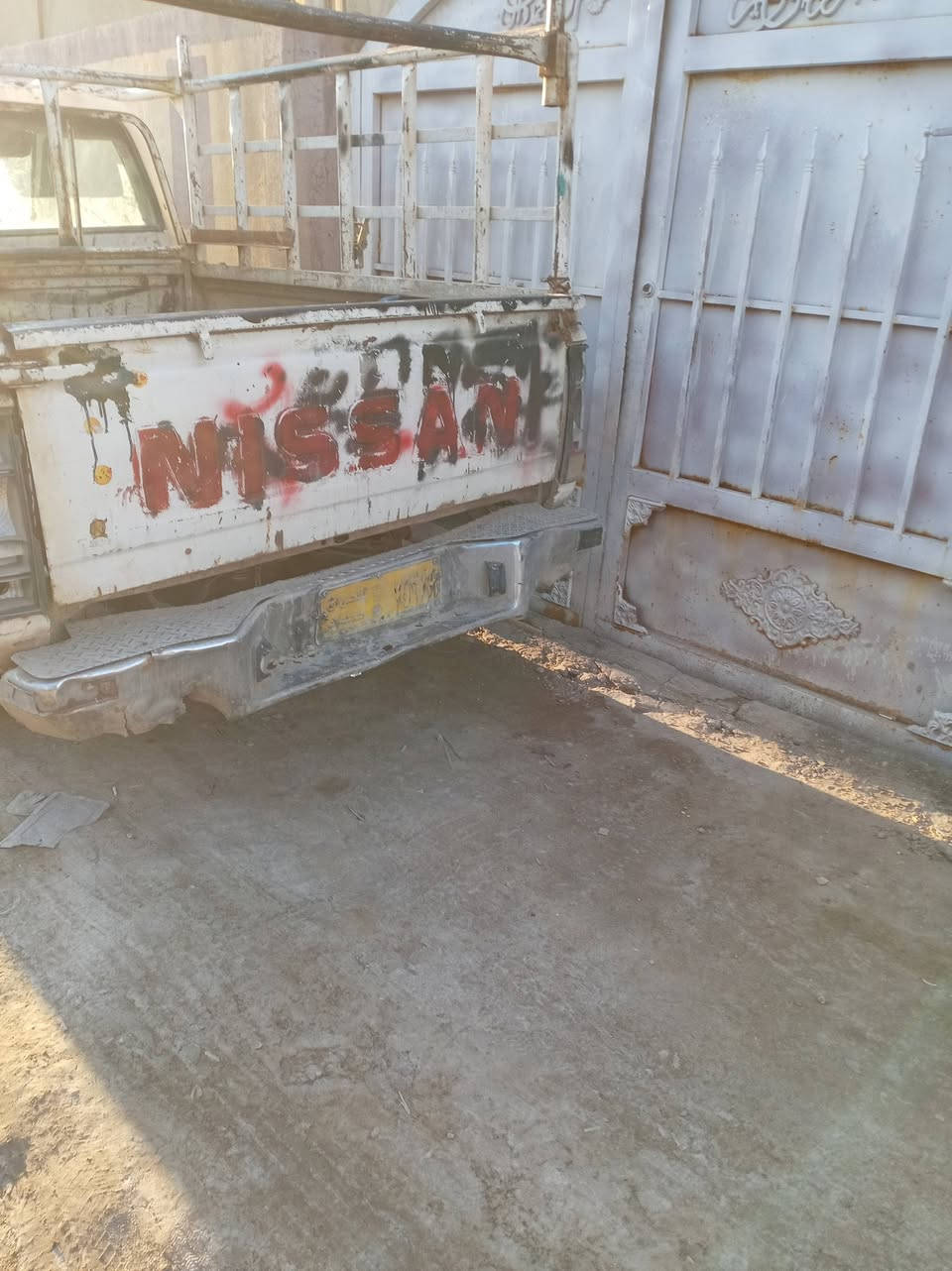 السلام عليكم سياره بيكم للبيع نيسان موديل 89 مالكها متوفي سياره جاهزه السعر 15  ورقه مكان بابل استفسار على هذا الرقم ***********
