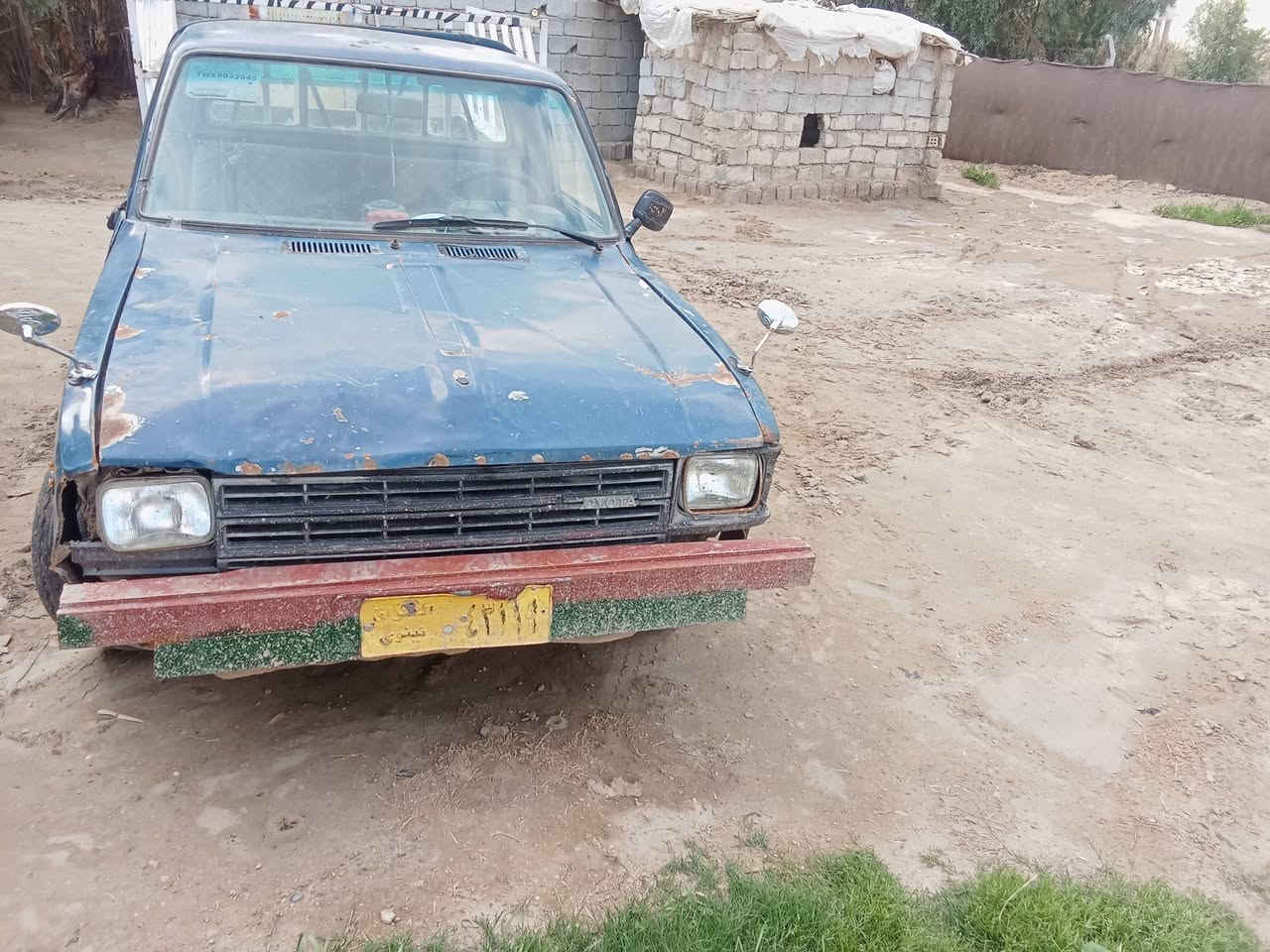 السلام عليكم سياره بيكم موديل 82 للبيع محرك جديد كير جديد تخم تاير غلاف طشت جديد بيها سنويه بس راعيها ما ندله أكفلك من سرقه وعشاير السعر 18ورقه وبيها مجال الاتصال ***********
