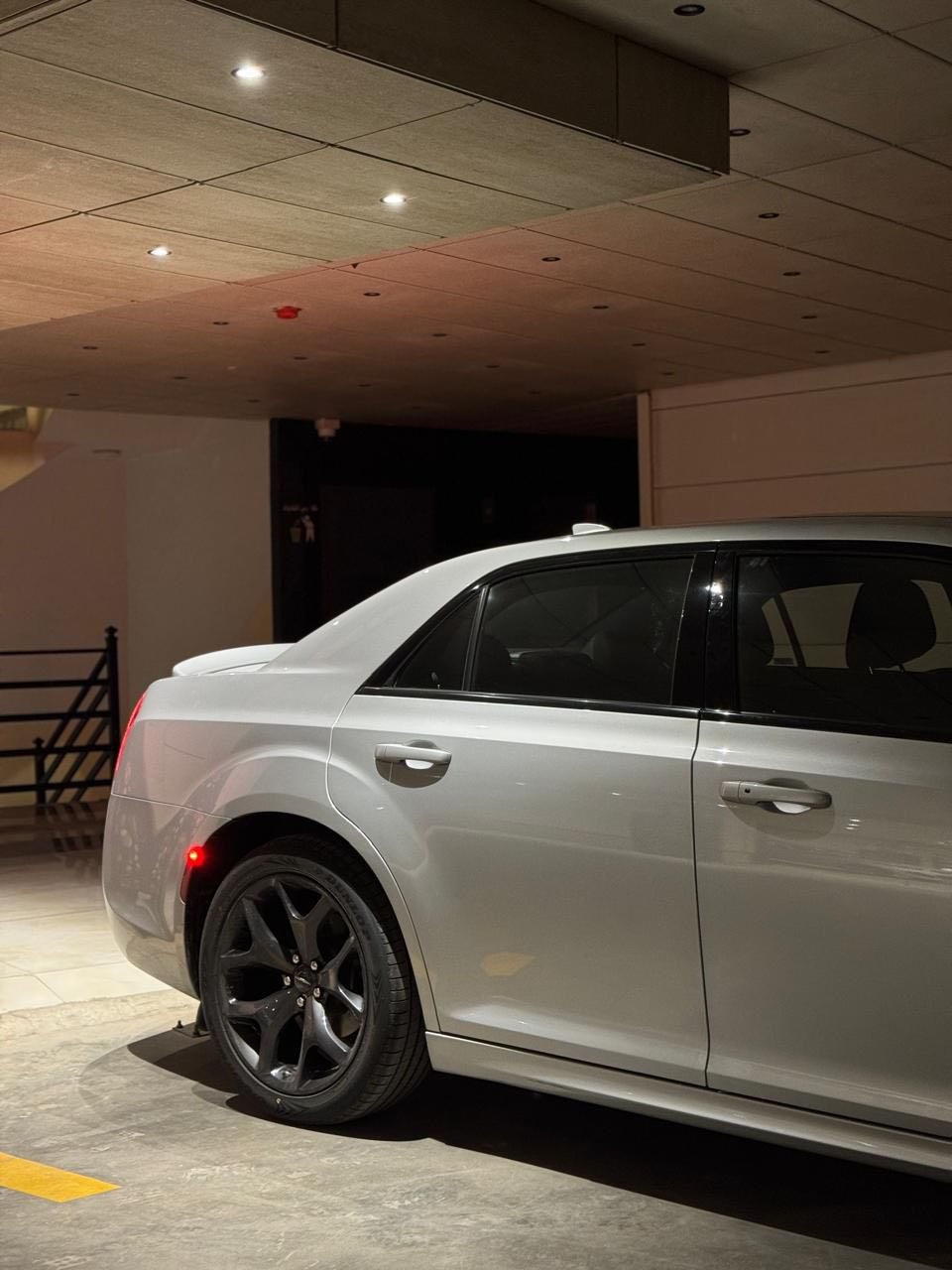 سلام عليكم
اوباما C300s
موديل 2023
محرك ٦ سلندر 
فول مواصفات
السيارة نظيفه وجديده واستعمال شخصي 
ماشيه 37km
وارد كندي بدون شواصي وبدون لغد 
للبيع فقط اعتذر عن المراوس 
مكاني بغداد شارع حيفا 
رقمي ‭٠٧٧٣ ٦٥٩ ٩٥٠٤‬
السعر 312$ وبيهه مجال حك الجية 
صور الحادث مرفقه 
غير متواجد مازنجر
