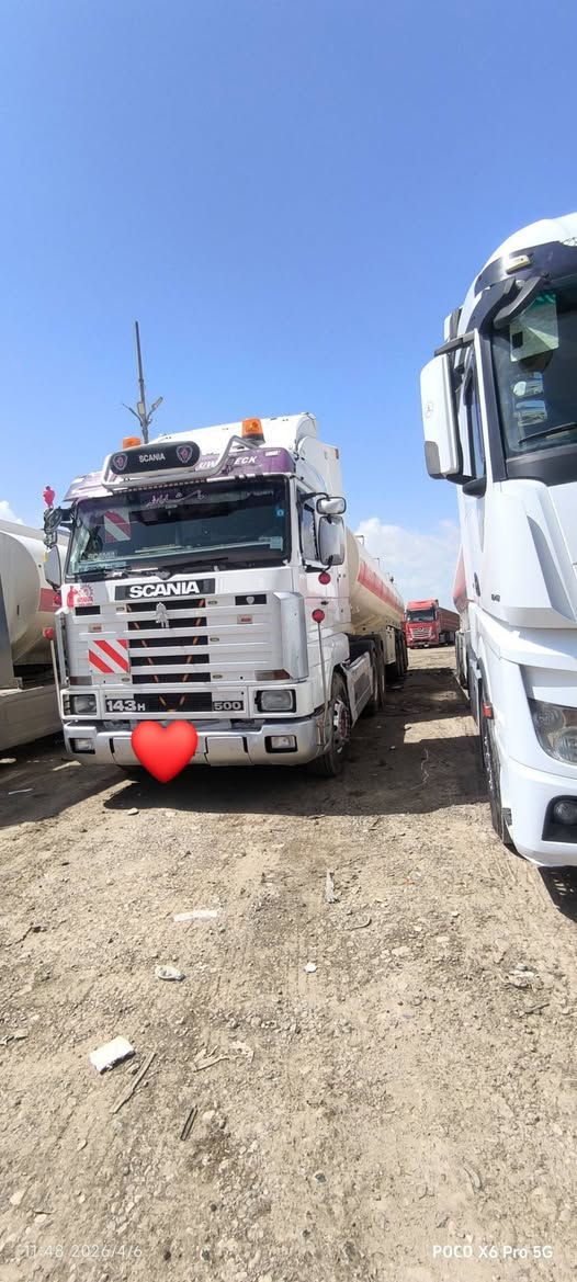 سلام عليكم سياره سكانية لبيع موديل 996 فول موصفات مكفوله من دعامية ل دعامية حجم المحرك 500/ 16/0 جيباس تصريح امني سياره جاهزا ع شغل حاصه مال كاز بيها ( حمولتها 38ألف) 
رقم الهاتف / ***********
