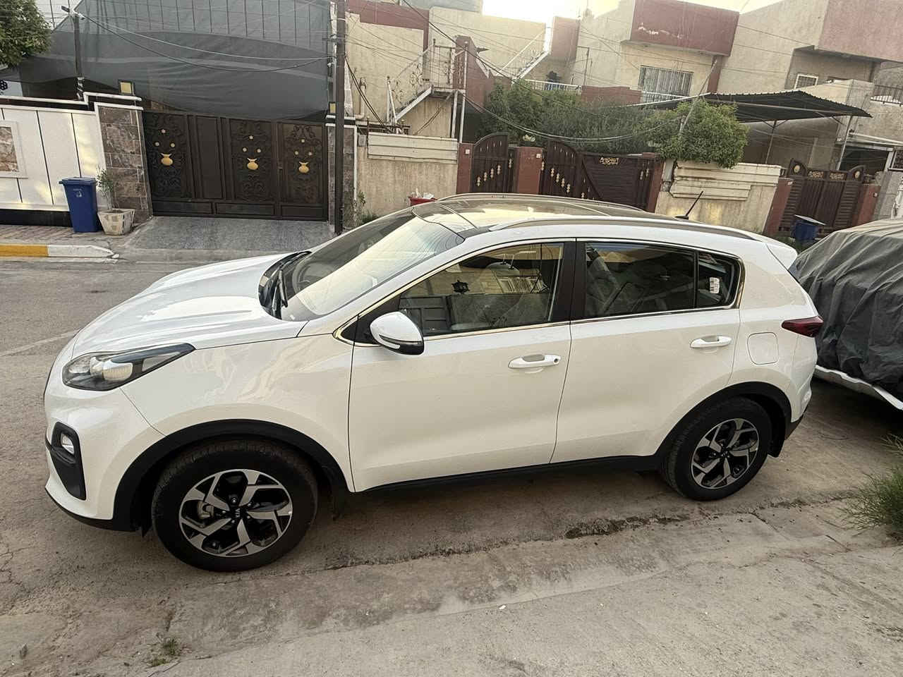 سلام عليكم سبورتج 2021 للبيع فقط
رقم اربيل 
ماشية ٩٨ كيلو 
كفاله عامه من الصبغ وتبديل وكير ومكينة الى اخره ..
عده ملاحظات بسيطة جدا
بنورما & شاشه ايباد كامرة دوارة
السعر 194 ورقه وبي مجال بسيط جداً
مكانها بغداد السيدية 
***********
