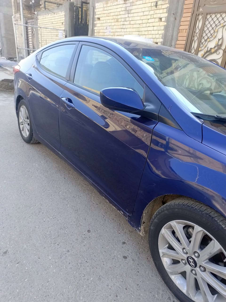 سلام عليكم النترا مديل 2011 بيه صبغ 3قطع بدون دواخل سعر 98  ***********
