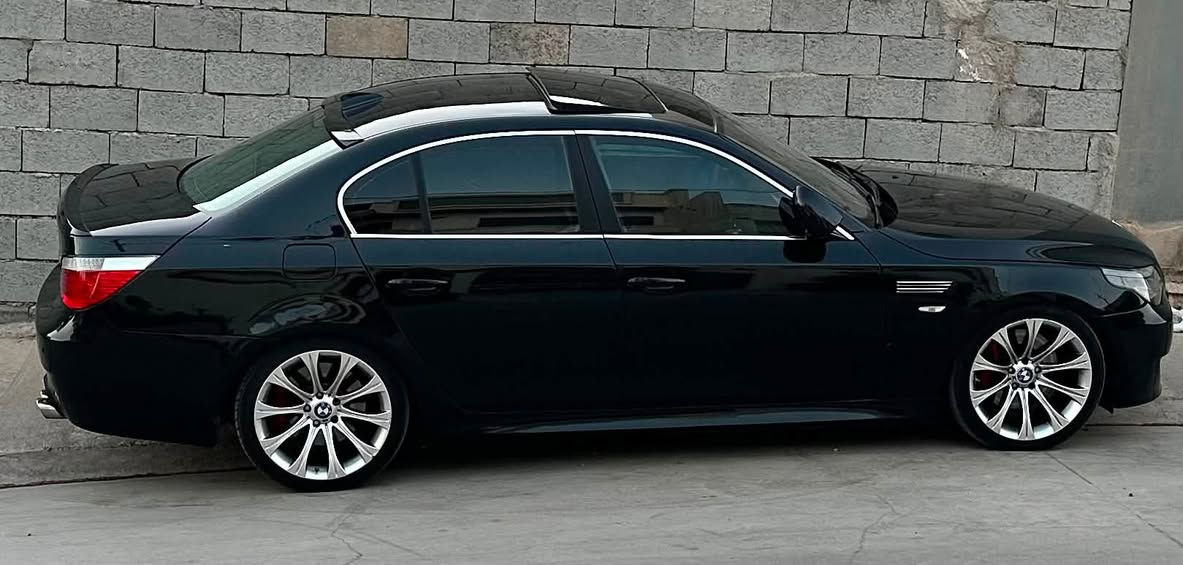 موديل 2004 🔥

🚀 محرك V8 550i نوزل قصير أداء قوي جداً.
📍 الموقع: كركوك
🚘 رقم السيارة: أربيل
💰 السعر: 135$ وقابل للتفاوض البسيط بعد المعاينة.

✅ صبغ عام بدون أي حادث
✅ الشاصي واللغد كفالة
✅ بدون أي عطل وجاهزة للاستخدام
✅ سنوية جديدة

المواصفات:
✔️ تبريد قطعتين
✔️ كروز كنترول
✔️ مقاعد كهربائية
✔️ داخلية جلد لون مشمشي
✔️ شاشة كبيرة 
✔️ زنون LED
✔️ فتحة سقف
✔️ ويل 19 M تو سايز
✔️ ستائر خلفية كهربائية 5 بردات
✔️ إنارة ترحيب

🚗 سيارة نظيفة جداً، والفحص خير دليل. للبيع فقط والجاد يتصل.

📞 ***********
