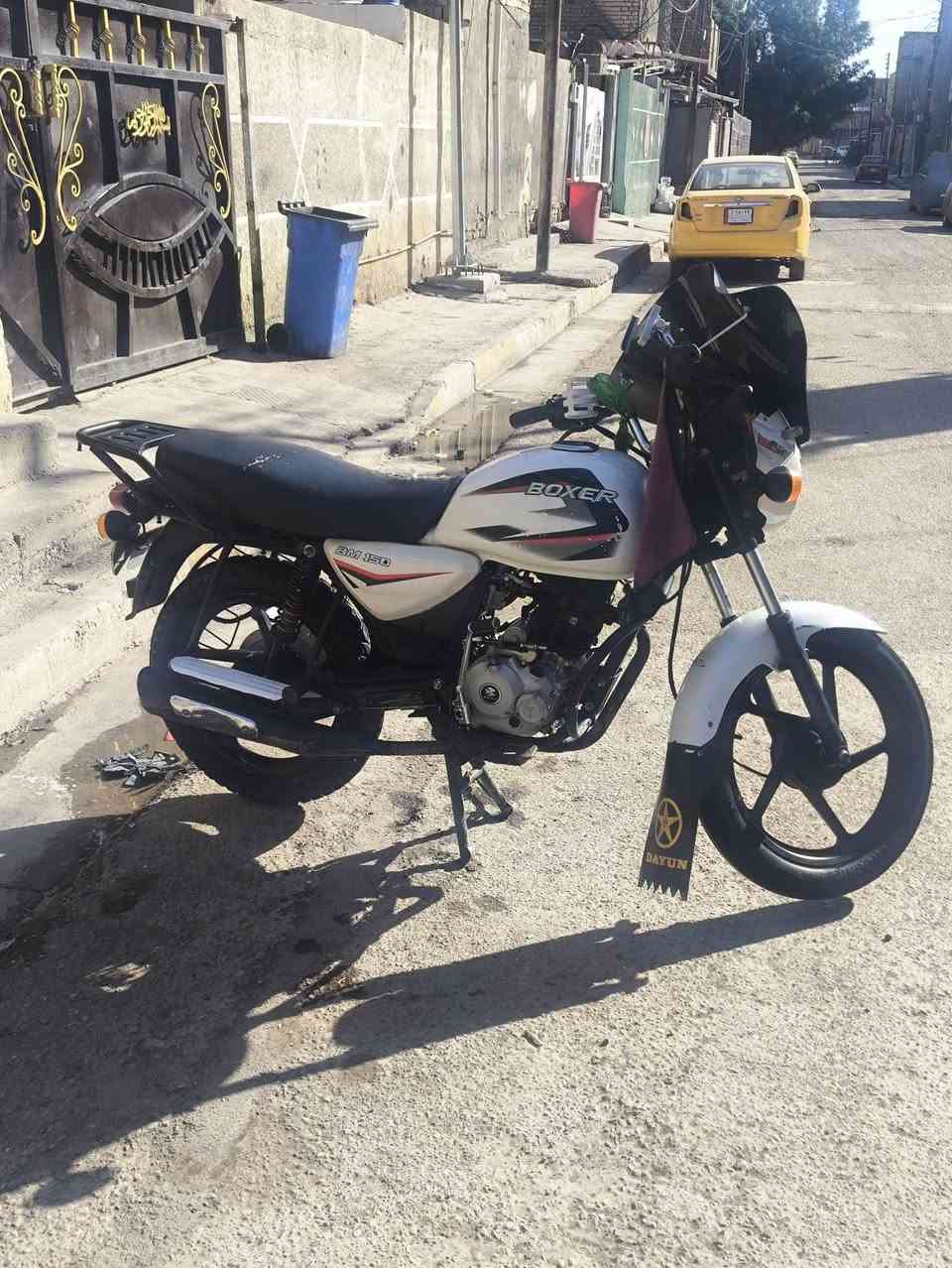 سلام عليكم بوكسر اوراق كامله 2023/10/16
مكاني بغداد حي البتول سعر مليون و200 
***********
