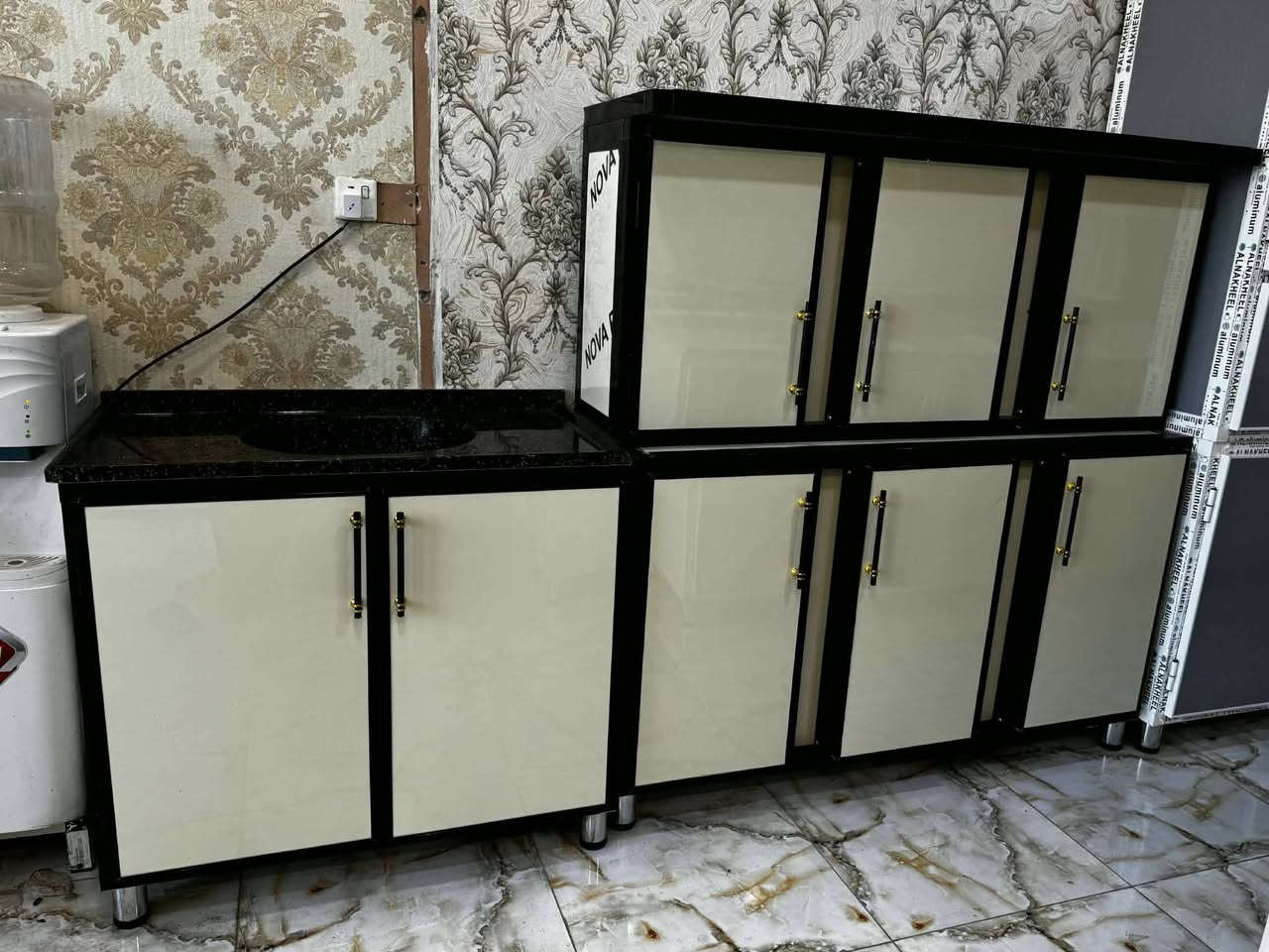 كاونتر متر ونص وسنك متر مرمر جديد تفصال عنوان نهاوند شارع عشرين مقابل صيدلية هبة
السعر 450 الف


**إذا كنت صاحب هذا الإعلان وتريد حذفه لأي سبب، رجاءا أرسل رسالة إلى الدعم الفني**
