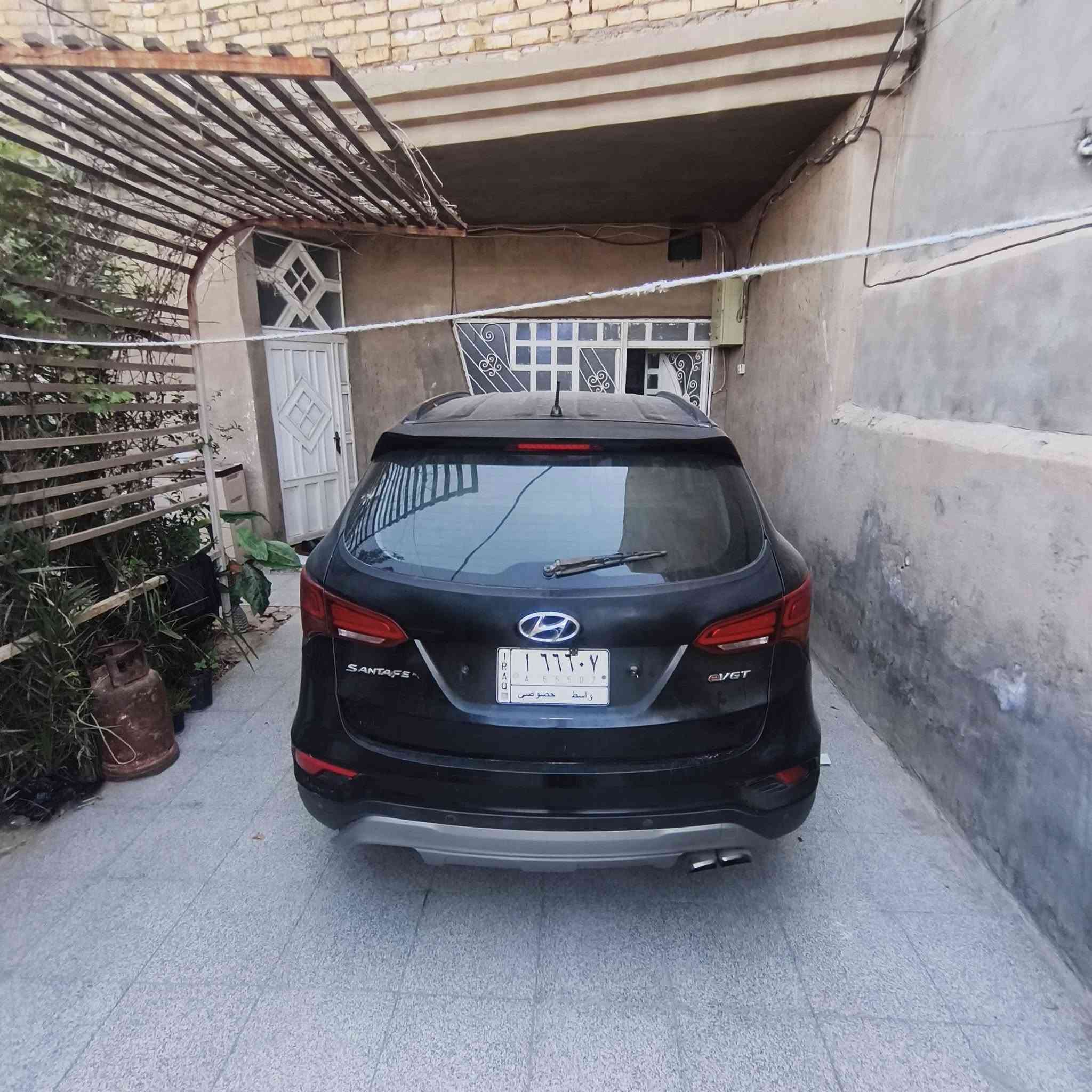 سلا عليكم سنتافيا موديل 18 محرك GDI 2400
مبدل وجة باب الجنطة 
سيارة جيده صافيه سيارة بأسمي واسط 
للأستفسار على السعر الاتصال على الرقم الآتي 
***********
