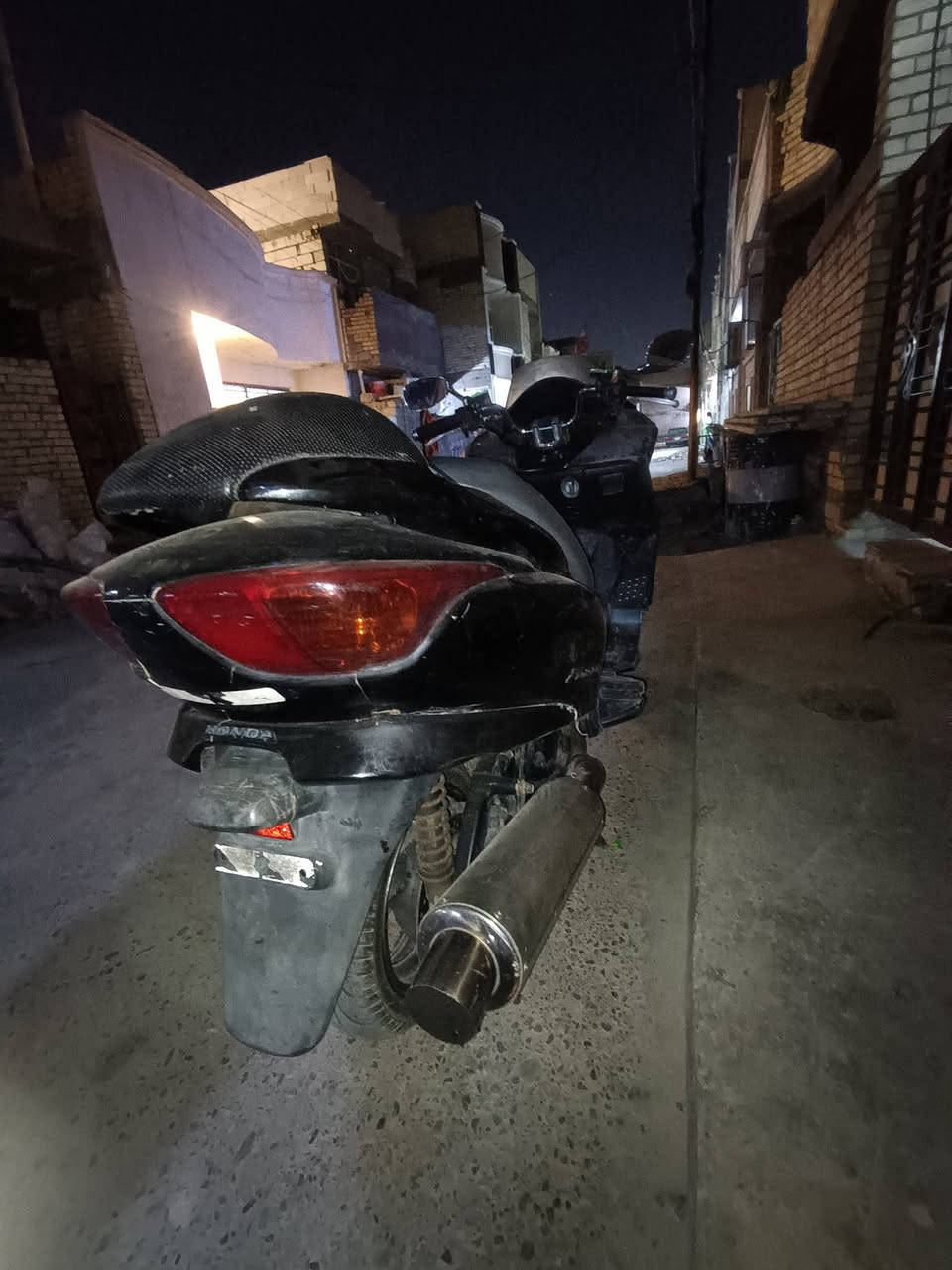 سلام عليكم 
فورزا  صفر 8 عميه بلاد مكينه مامفتوحه اكزوز رياضي شويه بيها خيط دخان اول تشغيله من تحمه يكطع نقصها تريشه صفحه اليمنه 
سعرها 650 بيها مجال .


**إذا كنت صاحب هذا الإعلان وتريد حذفه لأي سبب، رجاءا أرسل رسالة إلى الدعم الفني**