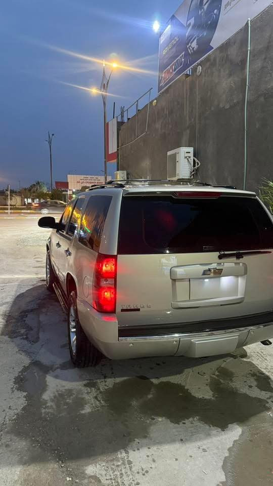 السلام عليكم تاهو 2010 LTZ
السياره جاهزه كفاله كص وفتح وإنتربول ومكينه وكير تبريد تدفئه    فول حاويه 

فول مواصفات  فتحه سقف تشغيل عن بعد ثلاجه تحكمات ستيرن شاشه تلفزيون كير ➕➖ صندوق كهرباء 

حداديه 100/100 مابيها اي نقص 

كشنات جلد تدفئه تبريد

كل كهربائياتها شغاله ترايك وين ماتريد 

 لايتات كلها LED زنون عالي ناصي بلاجكتورات 

اشاير بلمـري 

ويل 17 تخم تاير جديد 

بشـرط السياره متوم طبق الاصل شمالي 

مكان السياره ناصـرية مركز *********** متواجد واتساب واتصال ..
