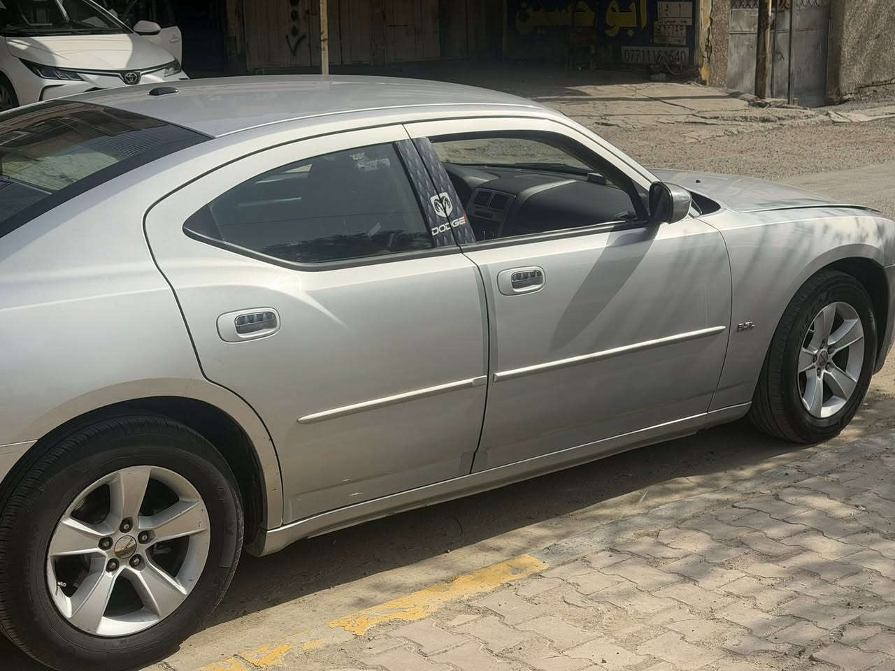 السلام عليكم من رخصت الادمنيه المحترمين جارجر ٢٠١٠اصل٣٥٠٠اصل للبيع بيهه ٣قطع صبغ بدون حادث وتبديل بنيد اصلي بدون ايرباك عارضهه ب١٠٠ وبيهه مجال رقم اربيل بسمي للاتصال ***********
