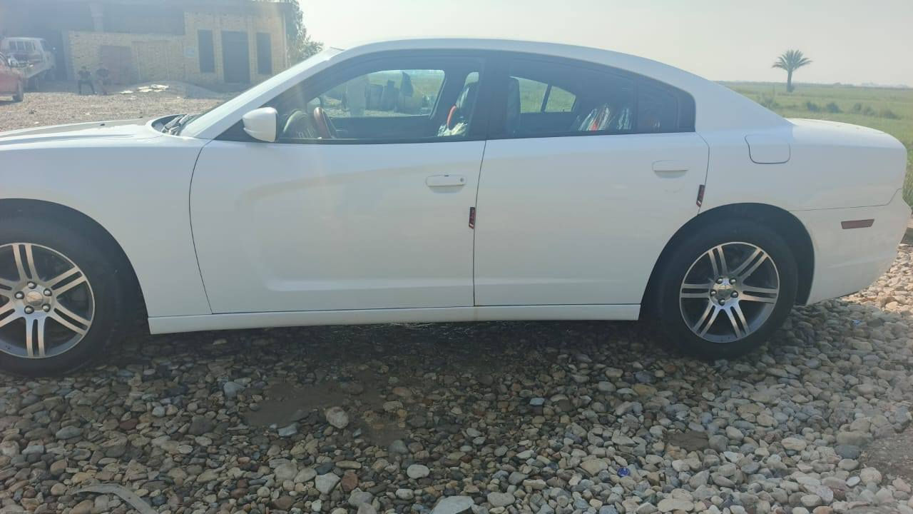 شارجر 14 رقم واسط تحول ثاني يوم
مكينه كير حداديه كفاله مكينه 3600
سياره جديده ما مشتغل خط مال جناي
ما تخسر عليها ربع دينار جاهزه من كلشي
السونار مرفق بل منشور مكان ناصريه شطره
لسعر 180وبيها مجال ***********
