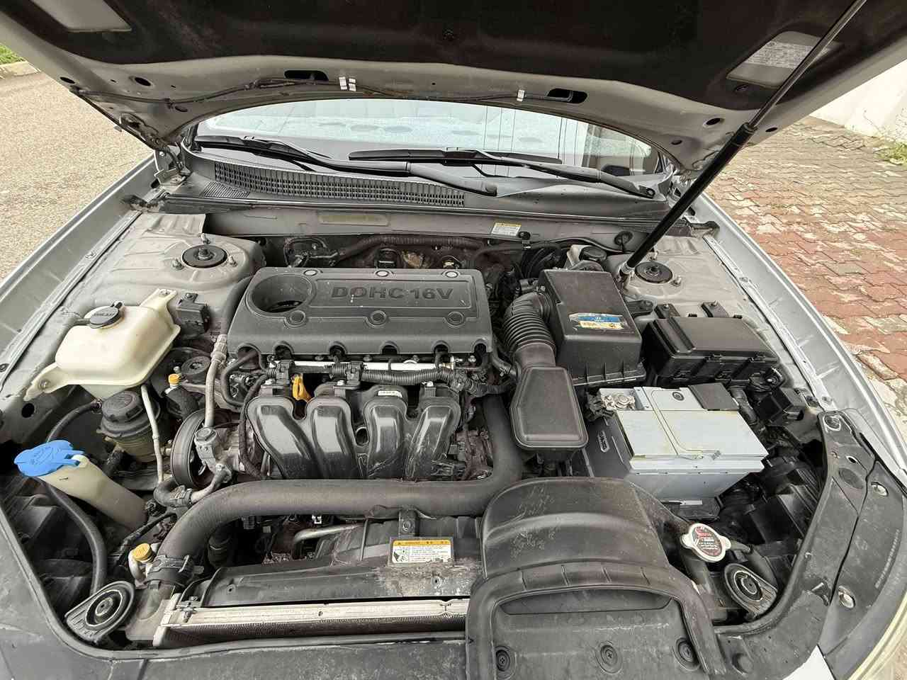 سيارة سوناتا وارد امريكي 2010 
شرط كير محرك صدر امامي خلفي جاهزها اربعه تايرات جددت سنويه وارقام جديده تحويل مباشر. جاملغ بونيد امبدل بدون دواخل وقطعتين كلير امريكا سعر 119 
***********
