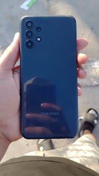 جالاكسي A13 • ١٢٨ جيجا • شاشة مشروخة