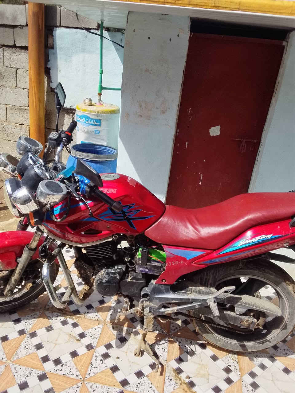 السلام عليكم دراجه دايوان 2016 مقفوله مكان حصريا قبيته تاج الدين 950
***********
