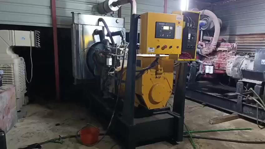 مولد كمنزمكفول٢٤ولف ٢٥٠ كي في نضام حمايه كامل السعر ٦٠ وبيه مجال مكاني ابو غريب
***********
