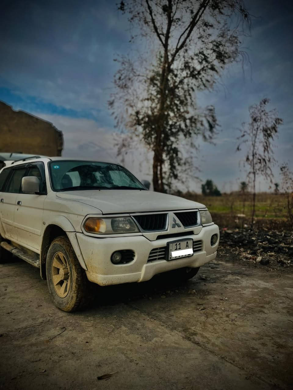 . Mitsubishi Nativa

ميتسوبيشي ناتيفا. 

…(للبيع).
 
 ……………………….

موديل :2008 
محرك 6 سلندر 
حجم 3000cc
..
مواصفات السيارة 
محرك 6  3000cc
كير اوتو اربع سرعات 
فور ويل: ثقيل وخفيف 
جام كهرباء 
مري شفط 
بوصله،عداد باتري،عداد دهن 
.شاشه …..
السياره كلها جاهزه وبدون نقص. واحلى من الصور.  
فوريل و محرك و كير واكسلات مكفول 
غرفه السياره نضيفه ووكلشي بيها شغال 
ملاحظه: السياره بيها قطع صبغ 
..
عنوان السياره 
..ديالى. الخالص..

للأستفسار عن سعر السيارة ومعلومات اكثر 

***********
واتساب
